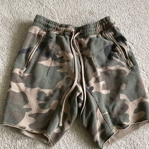 PacSun camo sweat shorts!